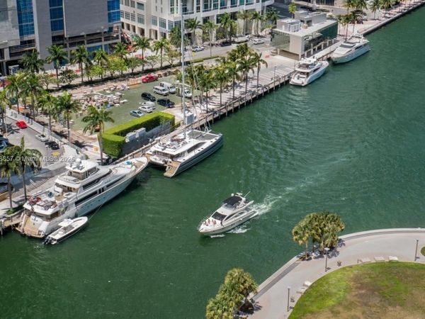 485 Brickell Ave, Unit 3711, Miami, FL 33131