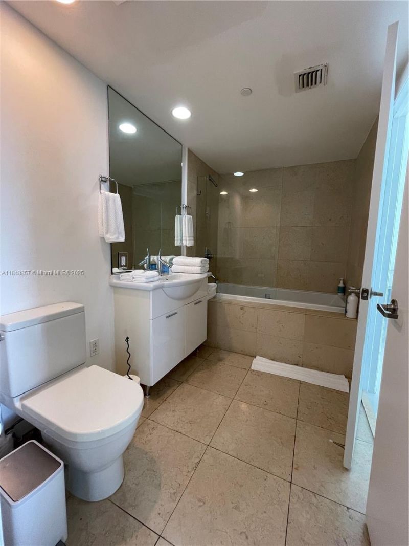 485 Brickell Ave, Unit 3711, Miami, FL 33131 Photo