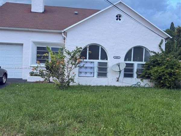 1499 NW 32nd St, Miami, FL 33142