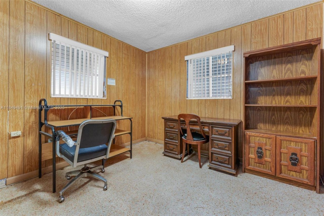 2238 NW 58th St, Miami, FL 33142 Photo