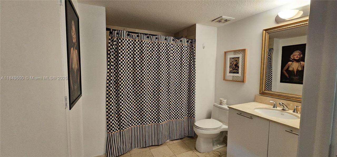 1800 N Bayshore Dr, Unit 3808, Miami, FL 33132 Photo