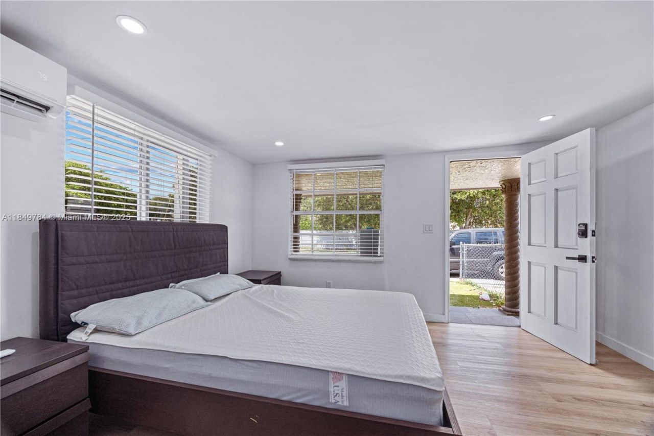 790 NW 63rd St, Miami, FL 33150 Photo