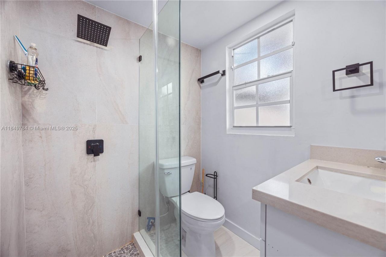 790 NW 63rd St, Miami, FL 33150 Photo