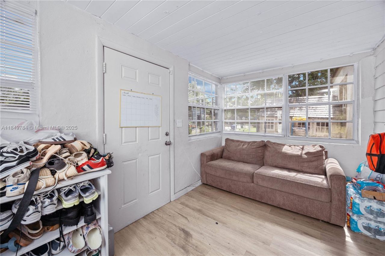 790 NW 63rd St, Miami, FL 33150 Photo