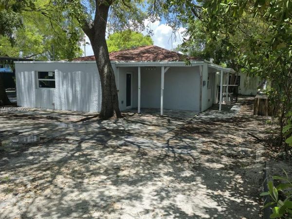 181 NW 44 St, Unit 181, Miami, FL 33127