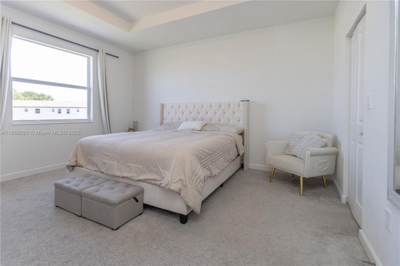 12561 NW 23rd Pl, Miami, FL 33167 Photo