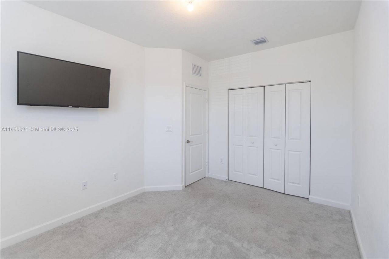 12561 NW 23rd Pl, Miami, FL 33167 Photo