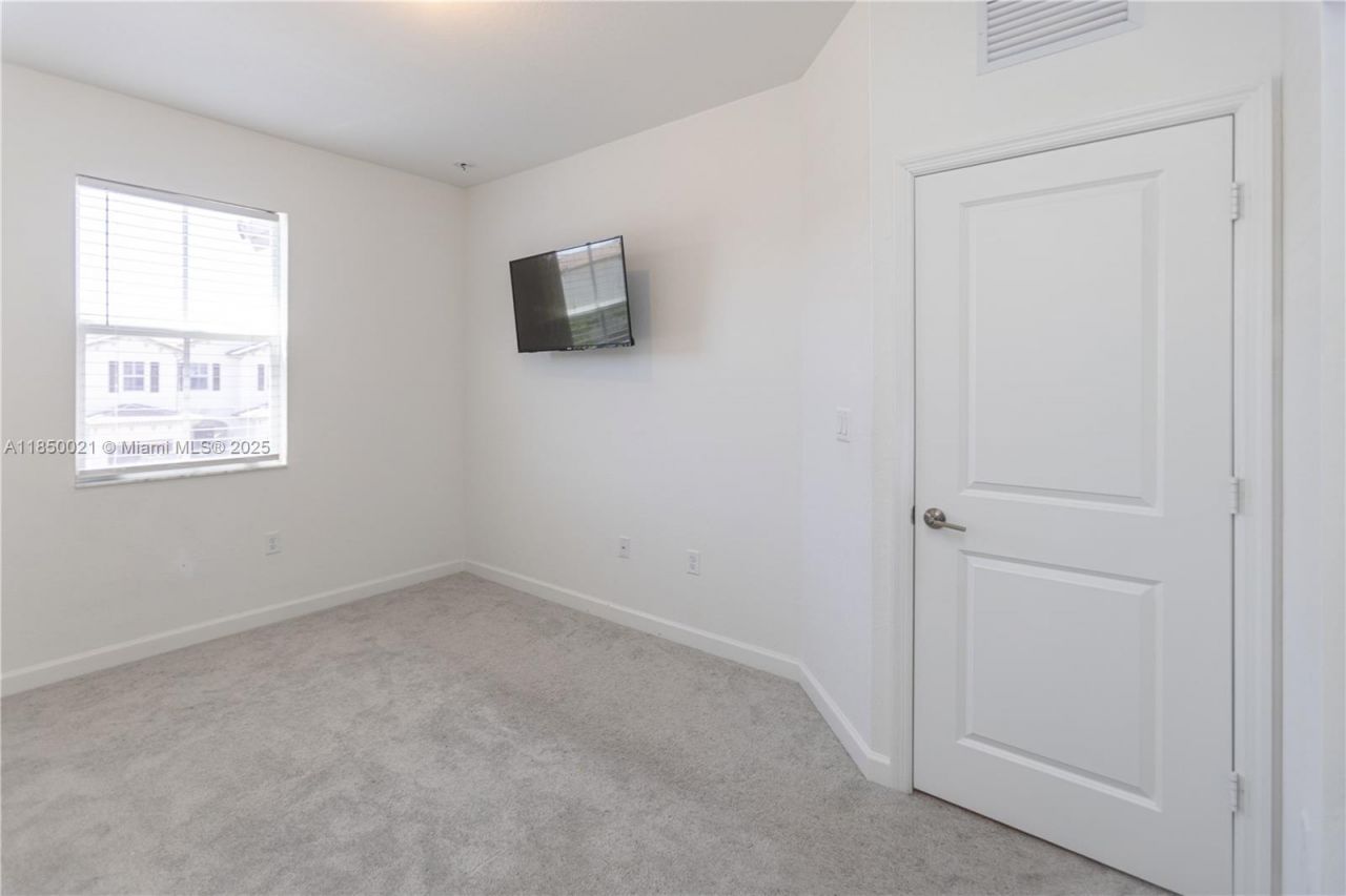 12561 NW 23rd Pl, Miami, FL 33167 Photo