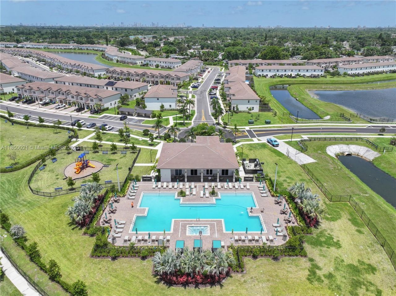 12561 NW 23rd Pl, Miami, FL 33167 Photo