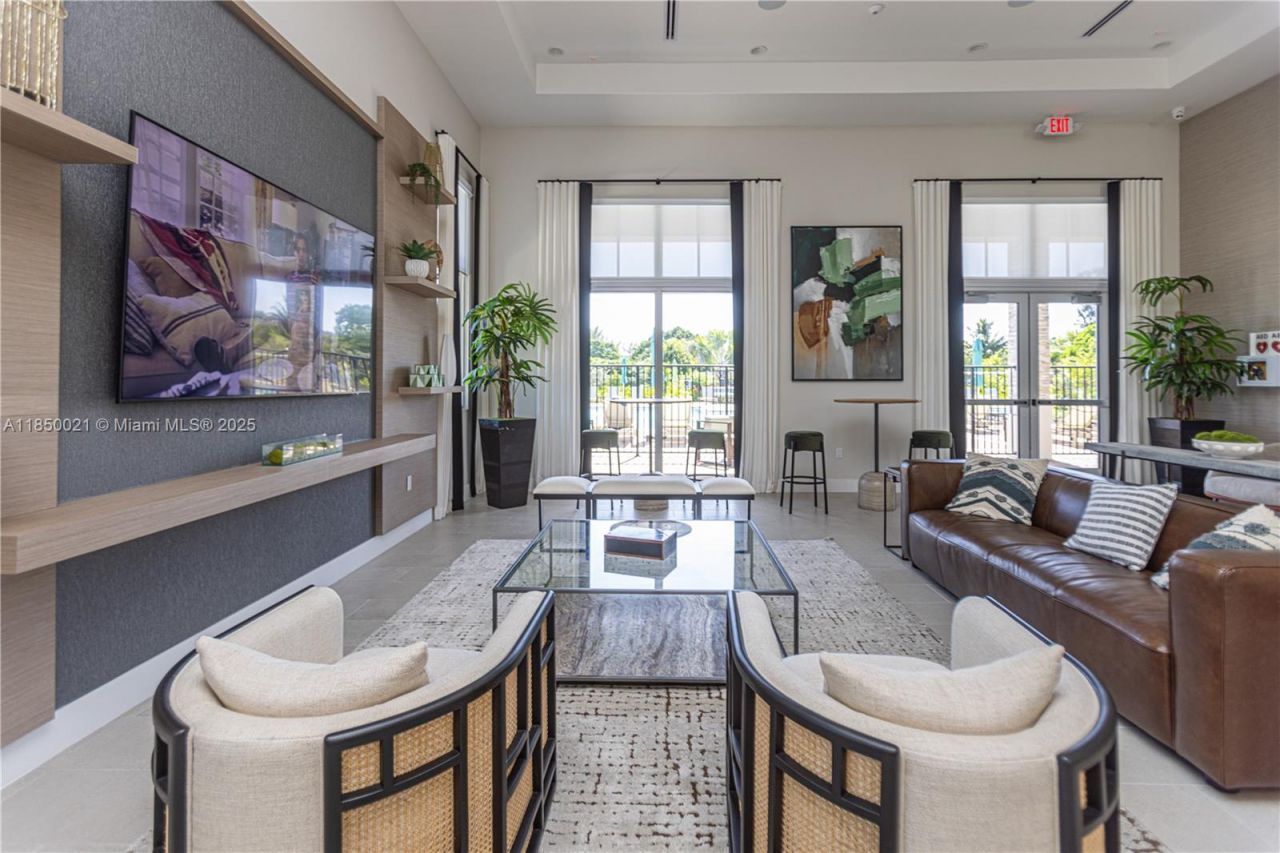 12561 NW 23rd Pl, Miami, FL 33167 Photo