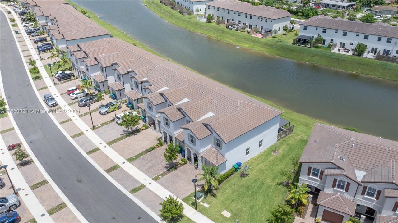 12561 NW 23rd Pl, Miami, FL 33167 Photo