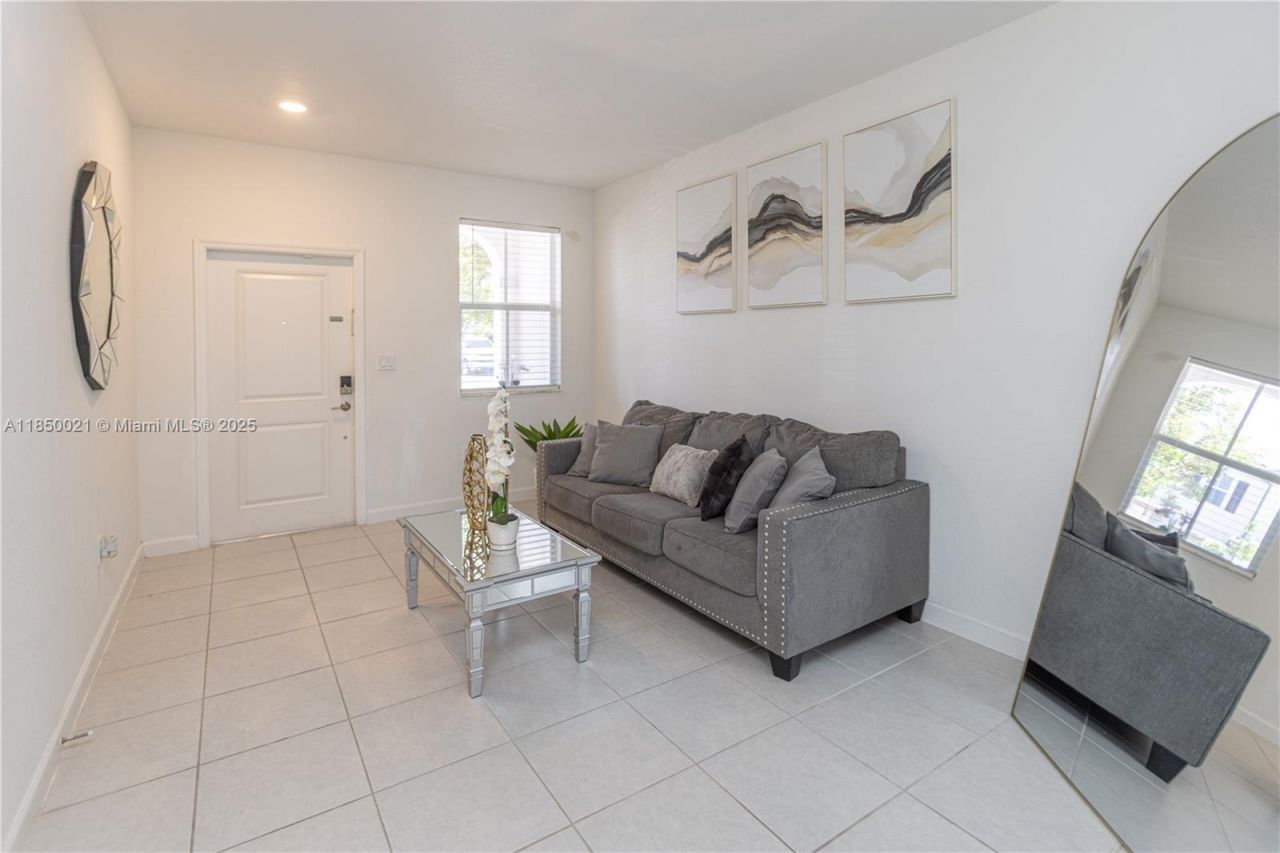 12561 NW 23rd Pl, Miami, FL 33167 Photo