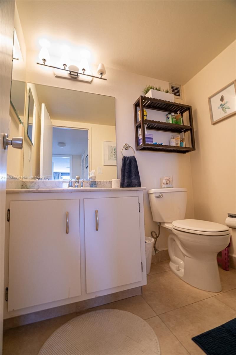 500 Three Islands Blvd, Unit 1008, Hallandale Beach, FL 33009 Photo