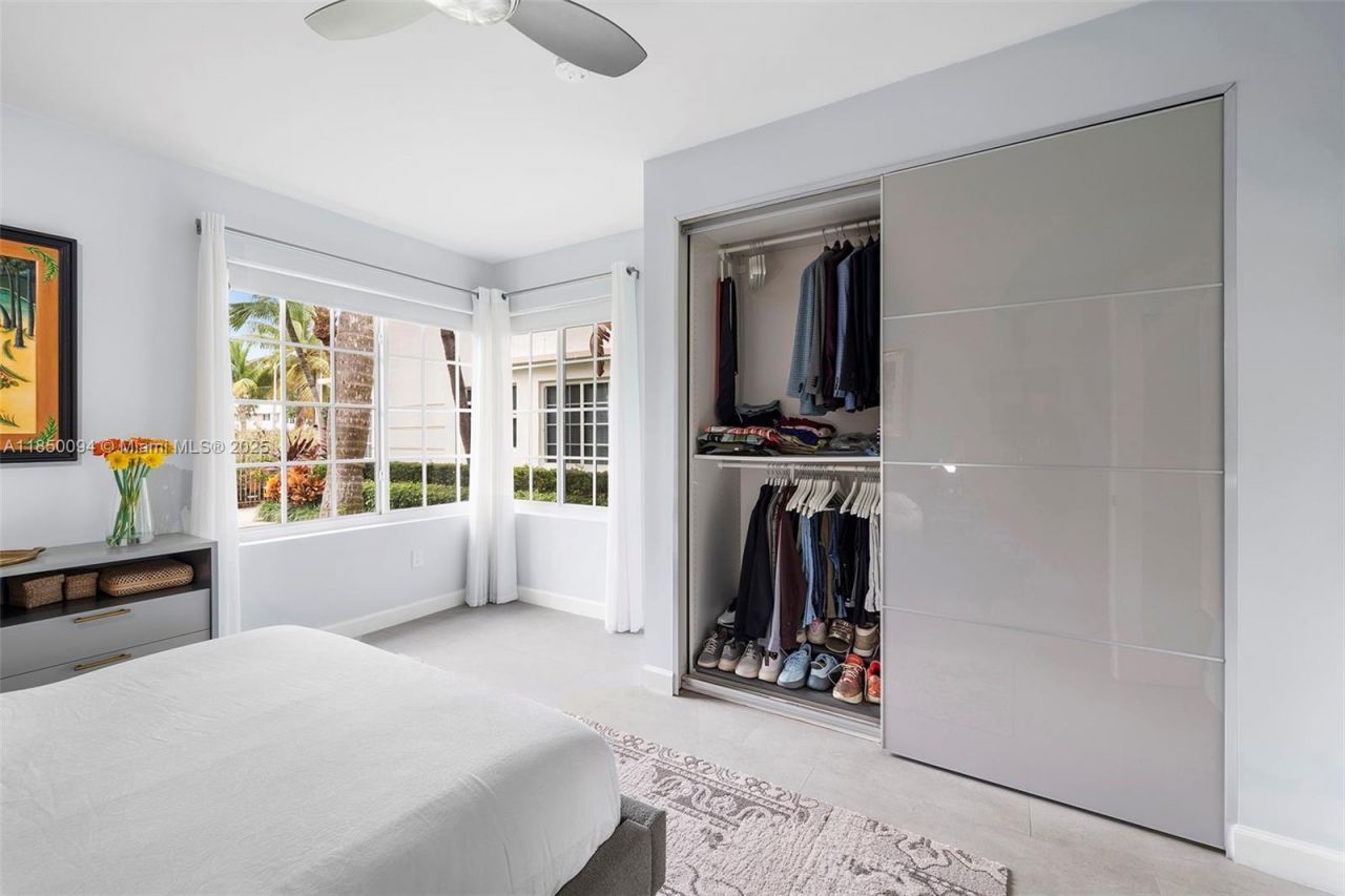 1569 Michigan Ave, Unit 10, Miami Beach, FL 33139 Photo