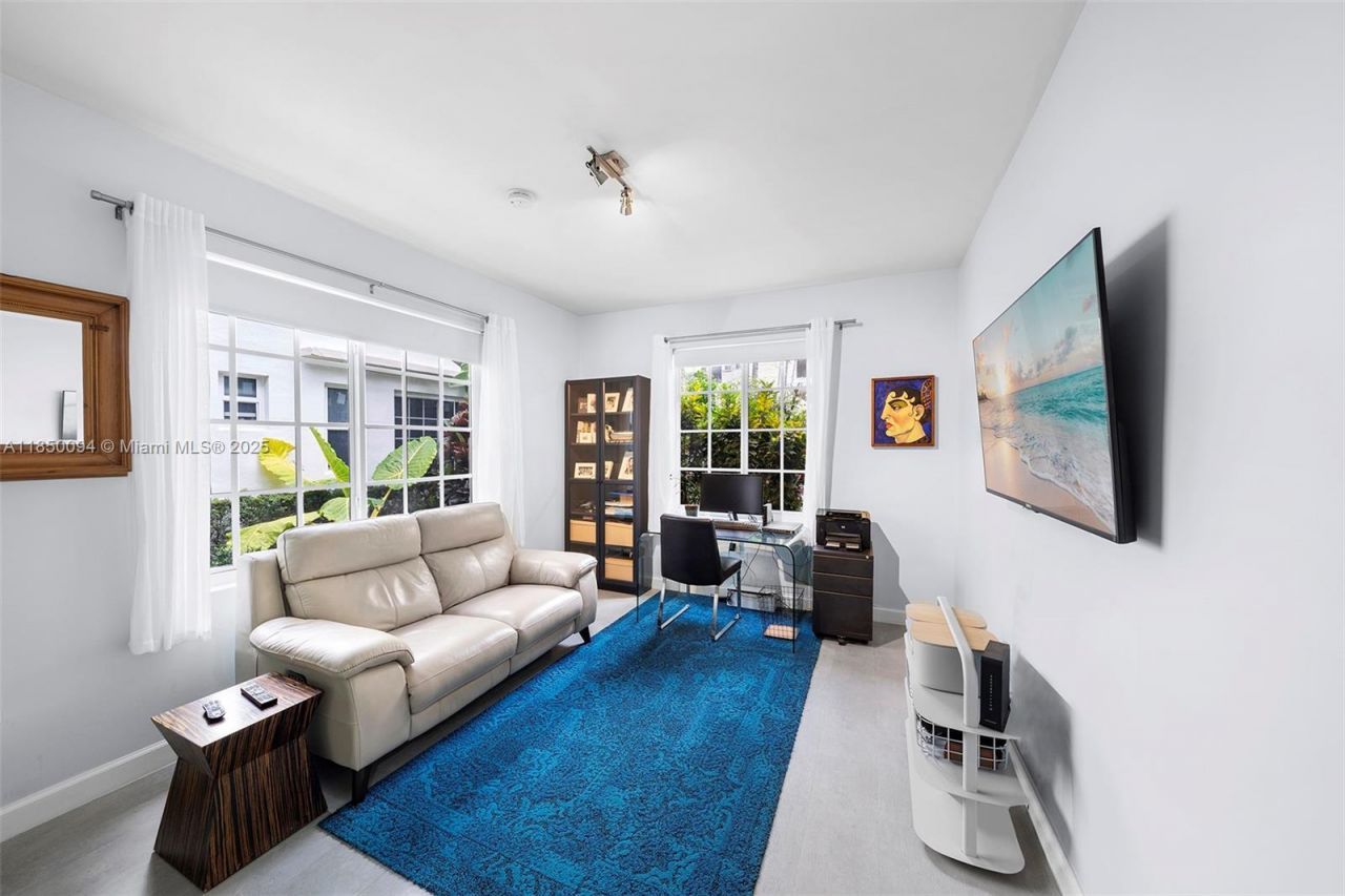 1569 Michigan Ave, Unit 10, Miami Beach, FL 33139 Photo