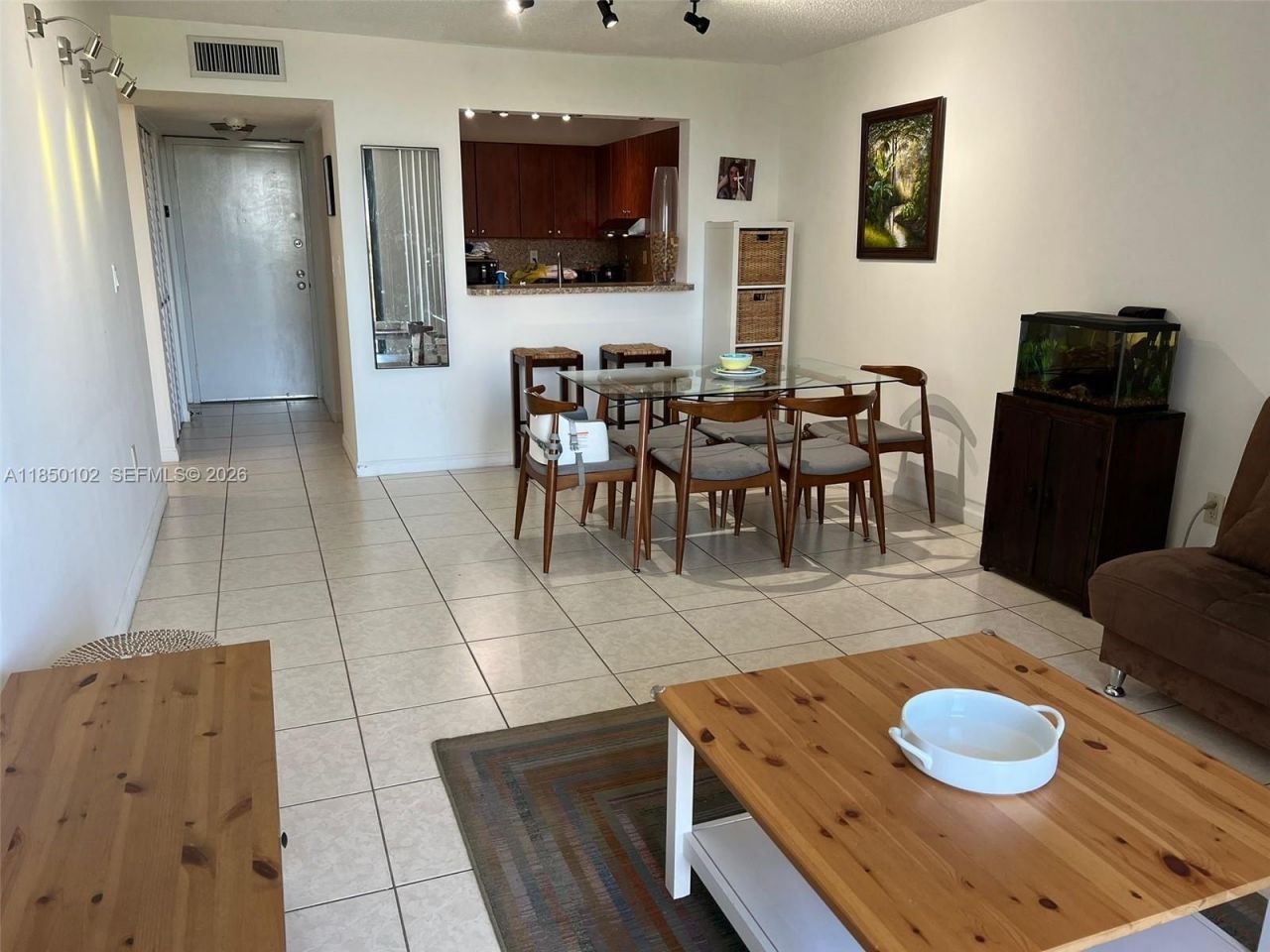 9682 Fontainebleau Blvd, Unit 401, Miami, FL 33172 Photo