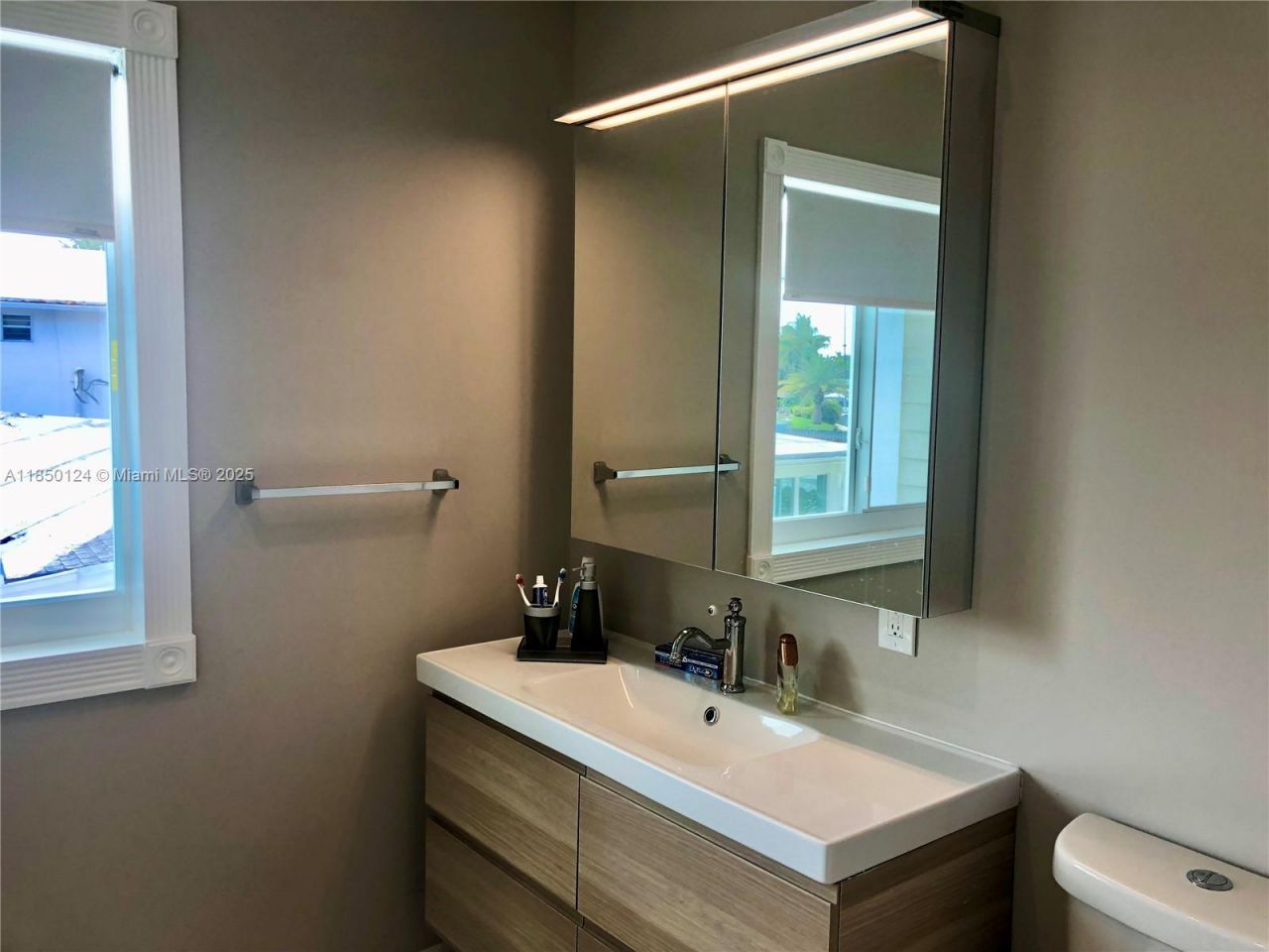 1524 Argyle Dr, Unit 1, Fort Lauderdale, FL 33312 Photo