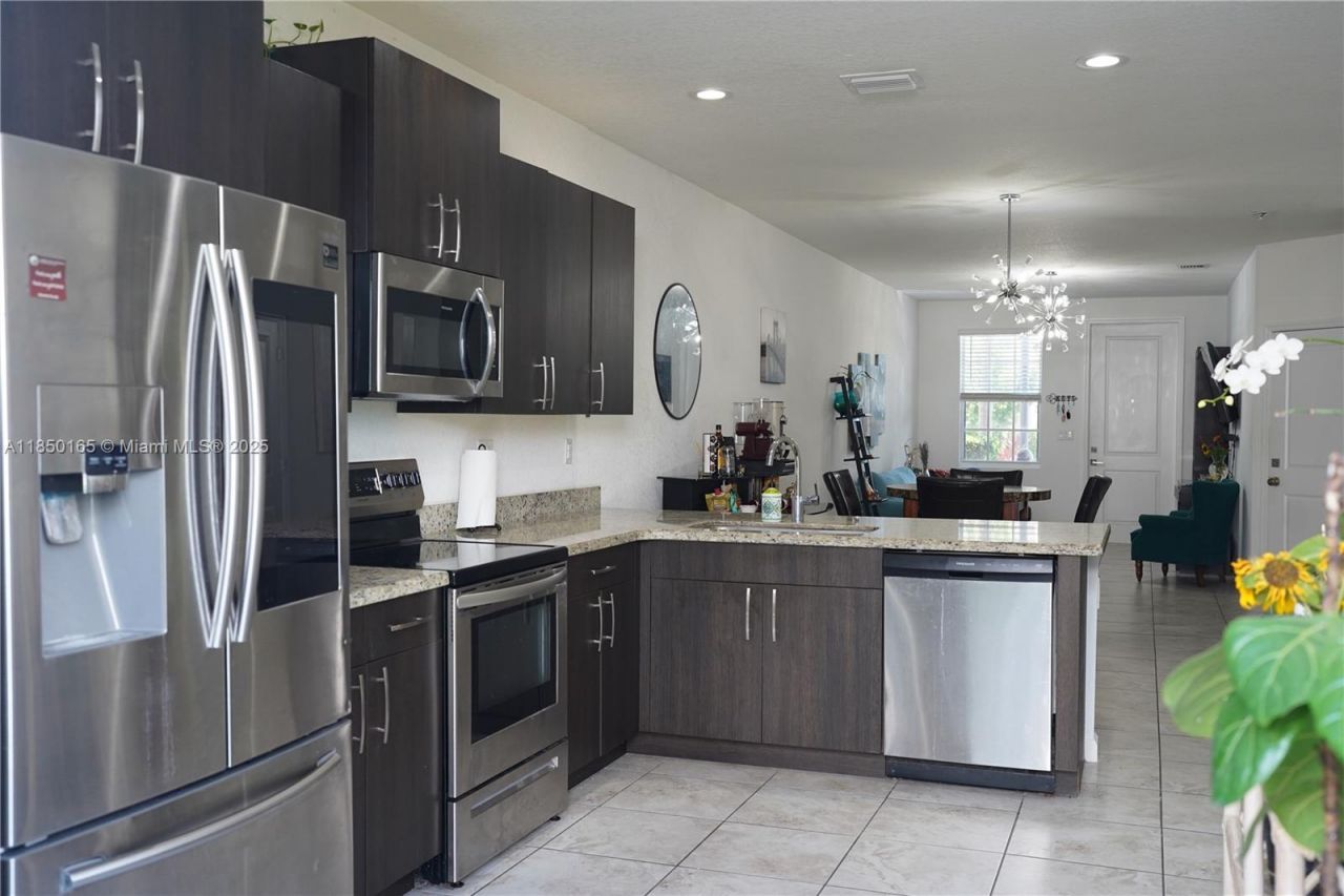 1386 SE 23rd Ter, Homestead, FL 33035 Photo