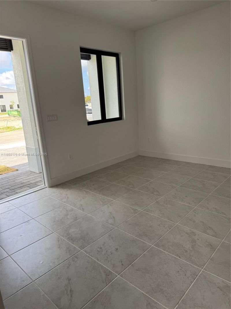 18901 SW 316th Ter, Homestead, FL 33030 Photo