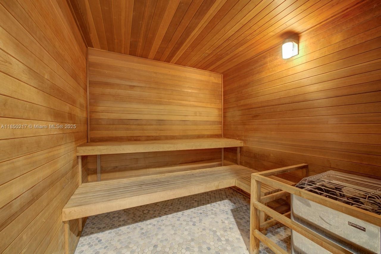 10 SW South River Dr, Unit 708, Miami, FL 33130 Photo