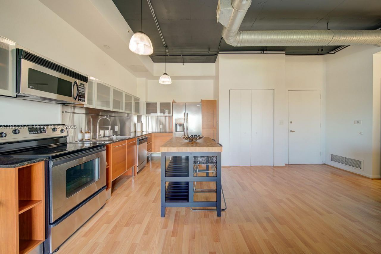 10 SW South River Dr, Unit 708, Miami, FL 33130 Photo