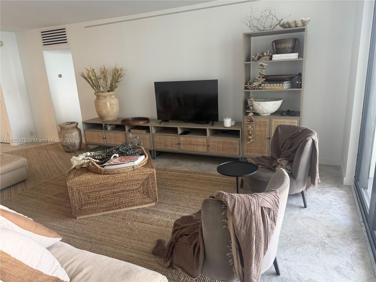 1111 Crandon Blvd, Unit A404, Key Biscayne, FL 33149 Photo