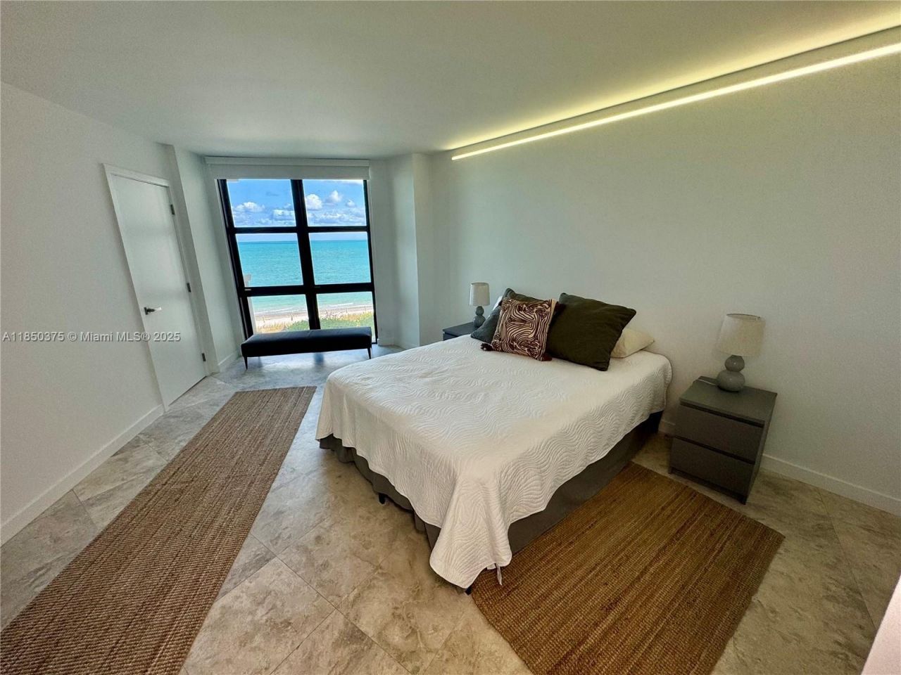 1111 Crandon Blvd, Unit A404, Key Biscayne, FL 33149 Photo