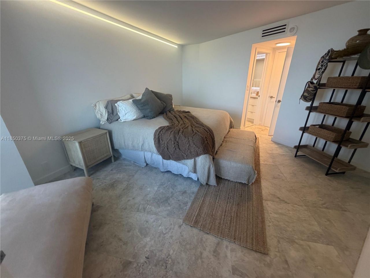 1111 Crandon Blvd, Unit A404, Key Biscayne, FL 33149 Photo