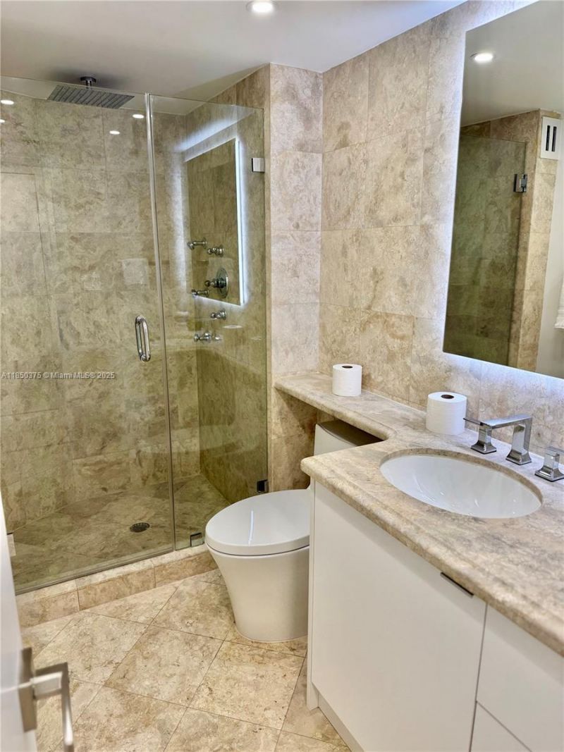 1111 Crandon Blvd, Unit A404, Key Biscayne, FL 33149 Photo