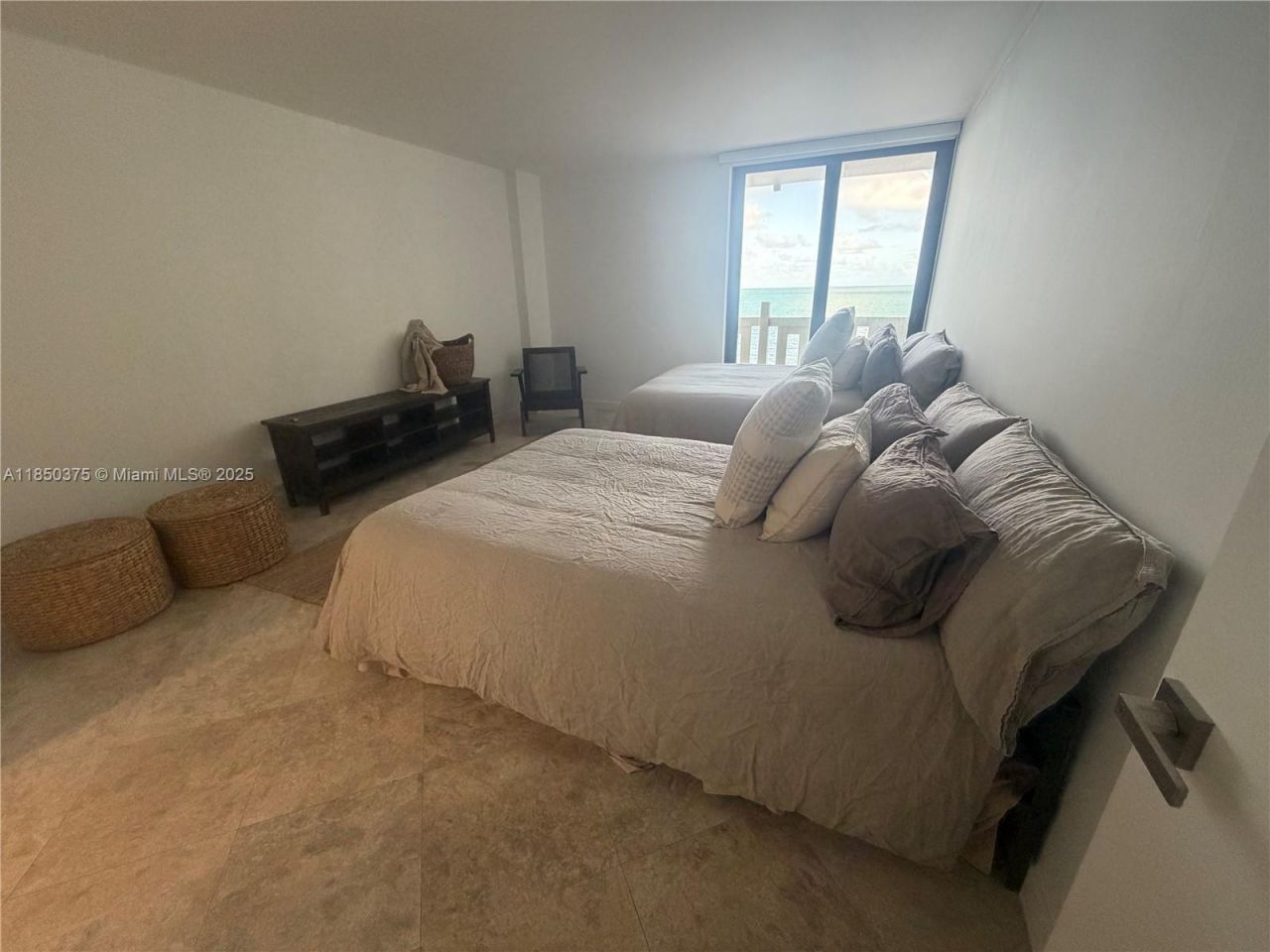 1111 Crandon Blvd, Unit A404, Key Biscayne, FL 33149 Photo