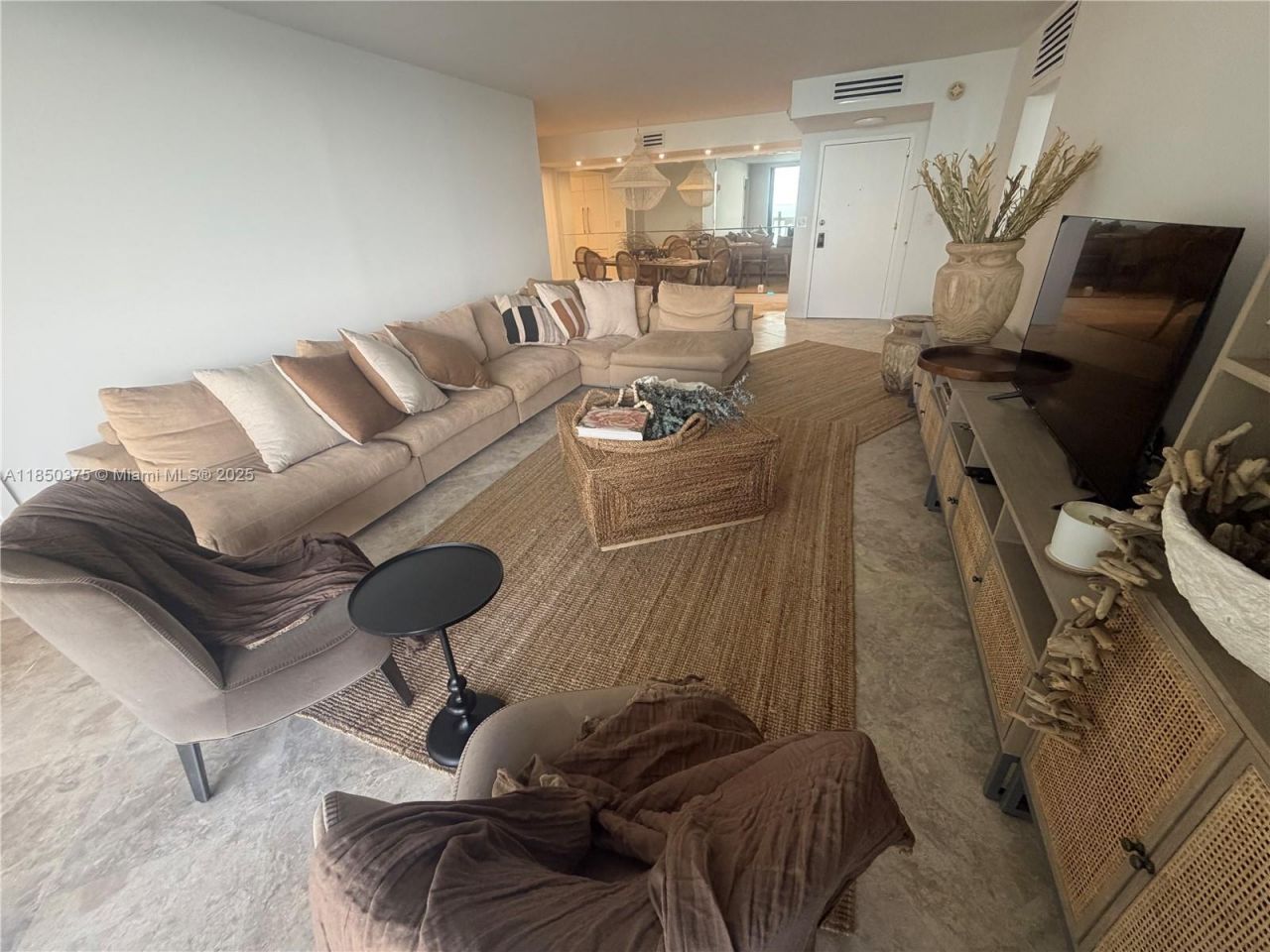 1111 Crandon Blvd, Unit A404, Key Biscayne, FL 33149 Photo