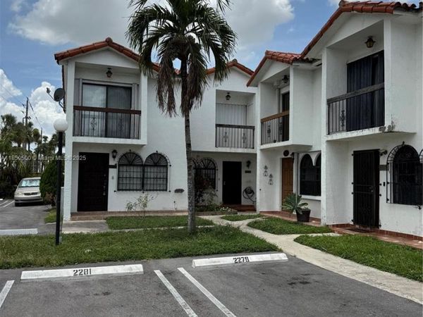2289 W 52nd St, Unit 2-3, Hialeah, FL 33016