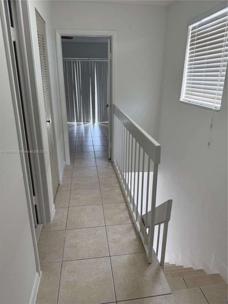 2289 W 52nd St, Unit 2-3, Hialeah, FL 33016 Photo