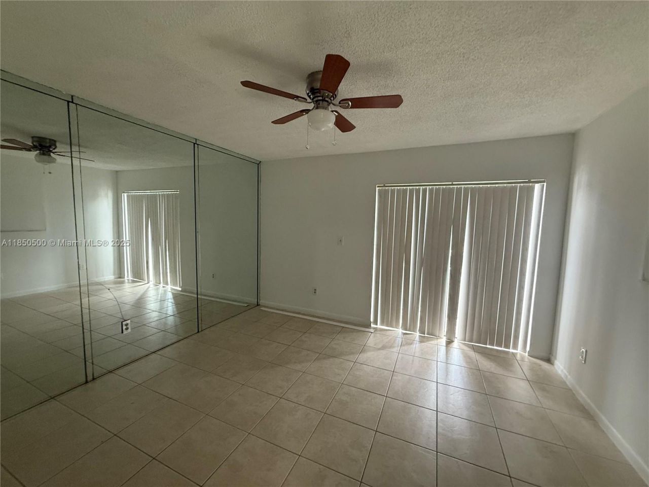 2289 W 52nd St, Unit 2-3, Hialeah, FL 33016 Photo