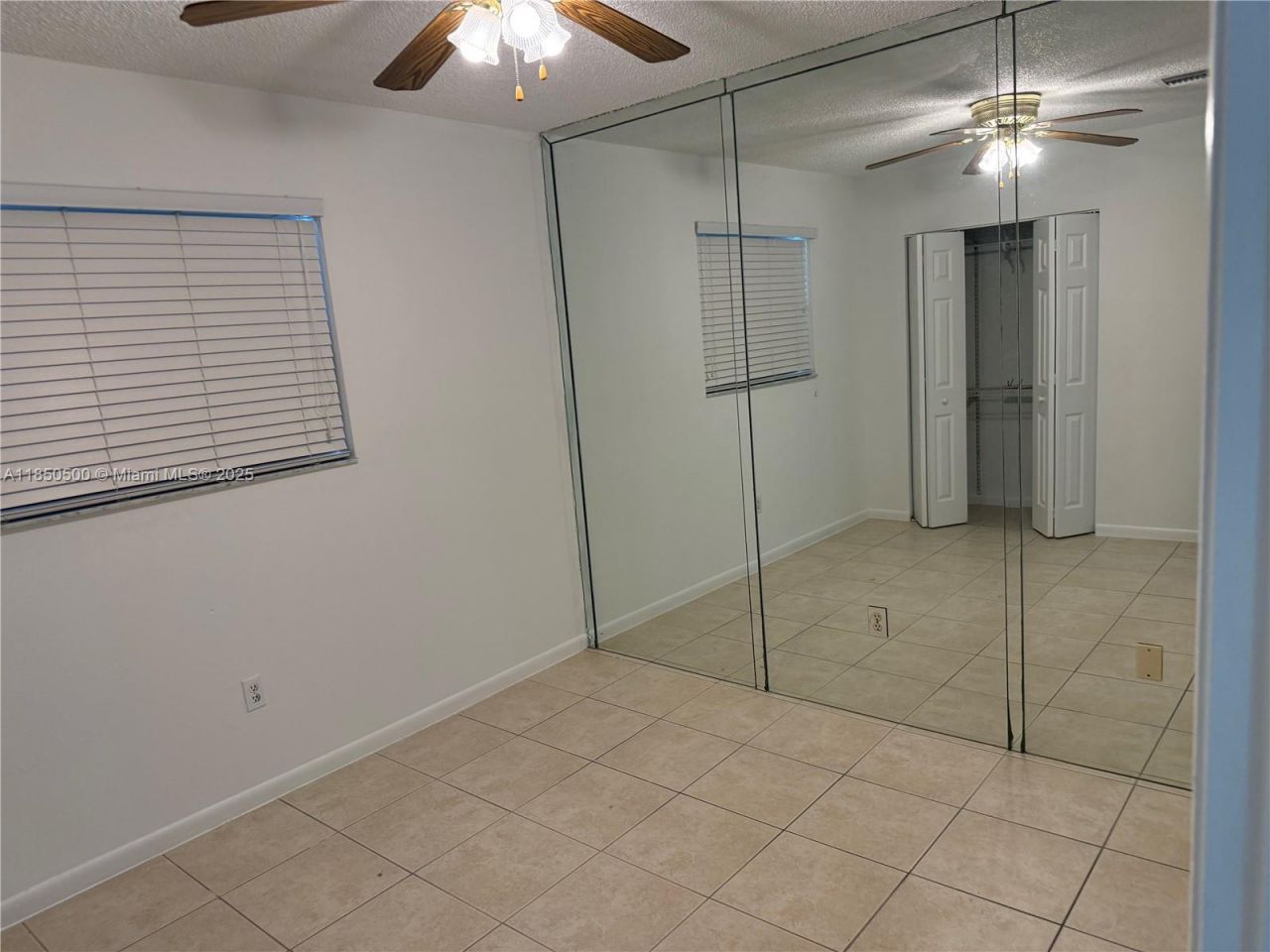 2289 W 52nd St, Unit 2-3, Hialeah, FL 33016 Photo