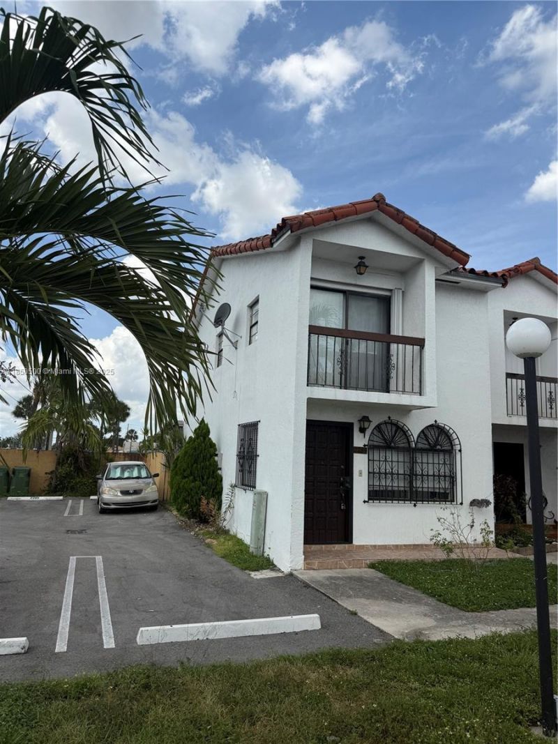 2289 W 52nd St, Unit 2-3, Hialeah, FL 33016 Photo