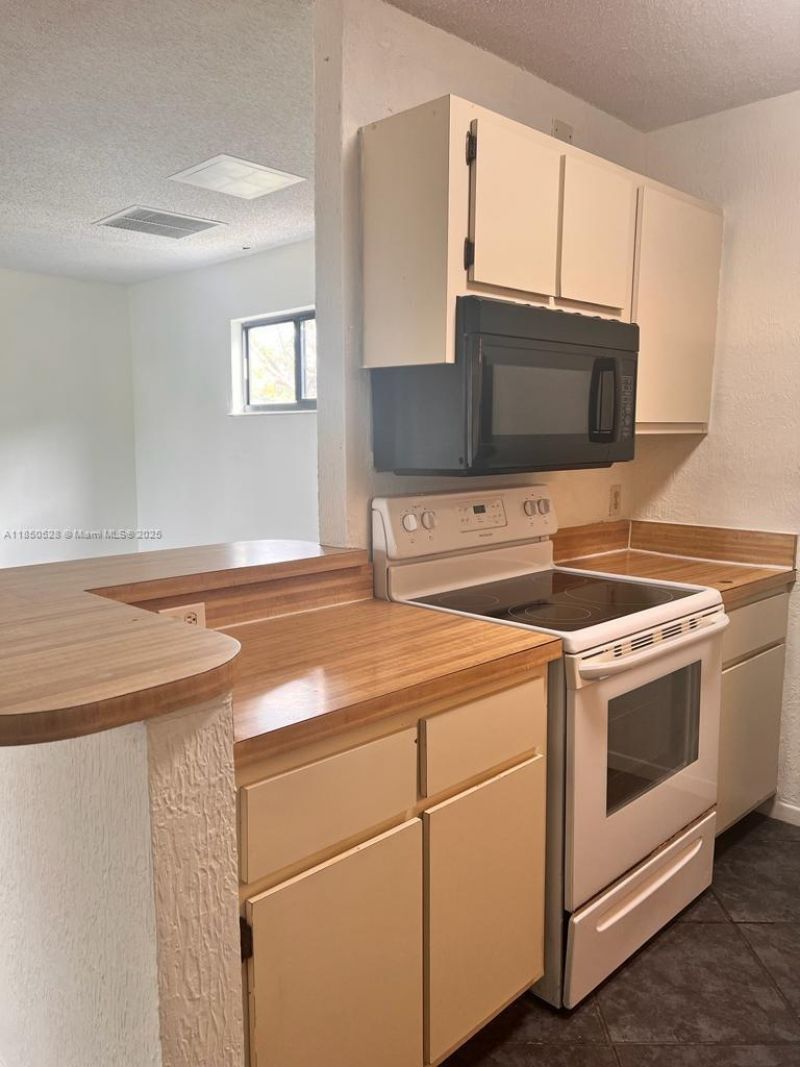 17 Crossings Cir, Unit E, Boynton Beach, FL 33435 Photo