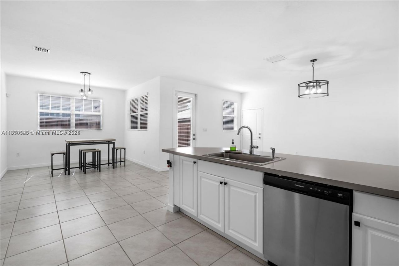 11732 SW 243rd St, Homestead, FL 33032 Photo