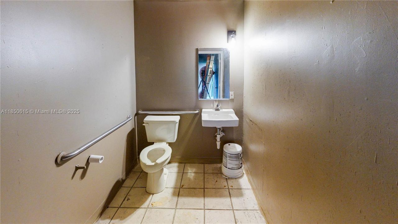 27330 S Dixie Hwy, Homestead, FL 33032 Photo