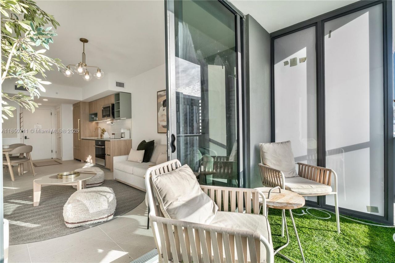 601 NE 1 Ave, Unit 3604, Miami, FL 33132 Photo