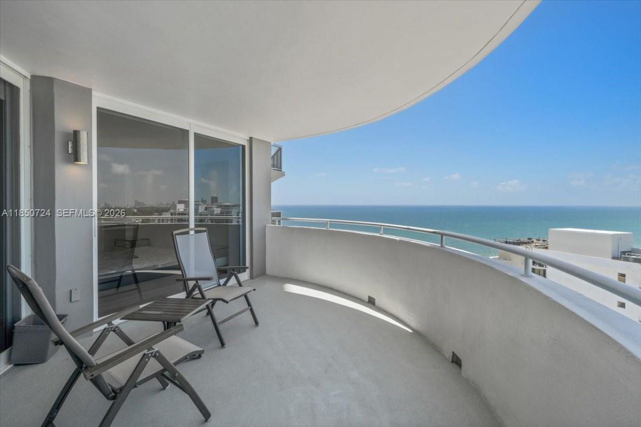 6301 Collins Ave, Unit 2705, Miami Beach, FL 33141 Photo