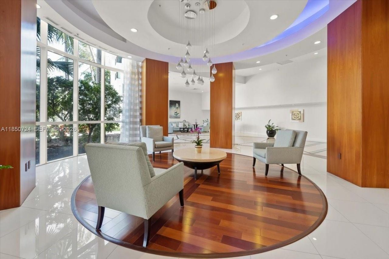 6301 Collins Ave, Unit 2705, Miami Beach, FL 33141 Photo