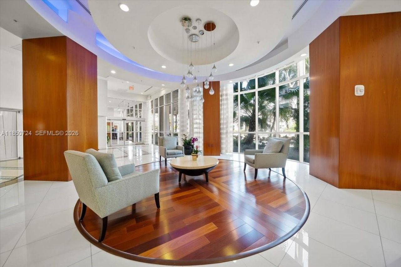 6301 Collins Ave, Unit 2705, Miami Beach, FL 33141 Photo