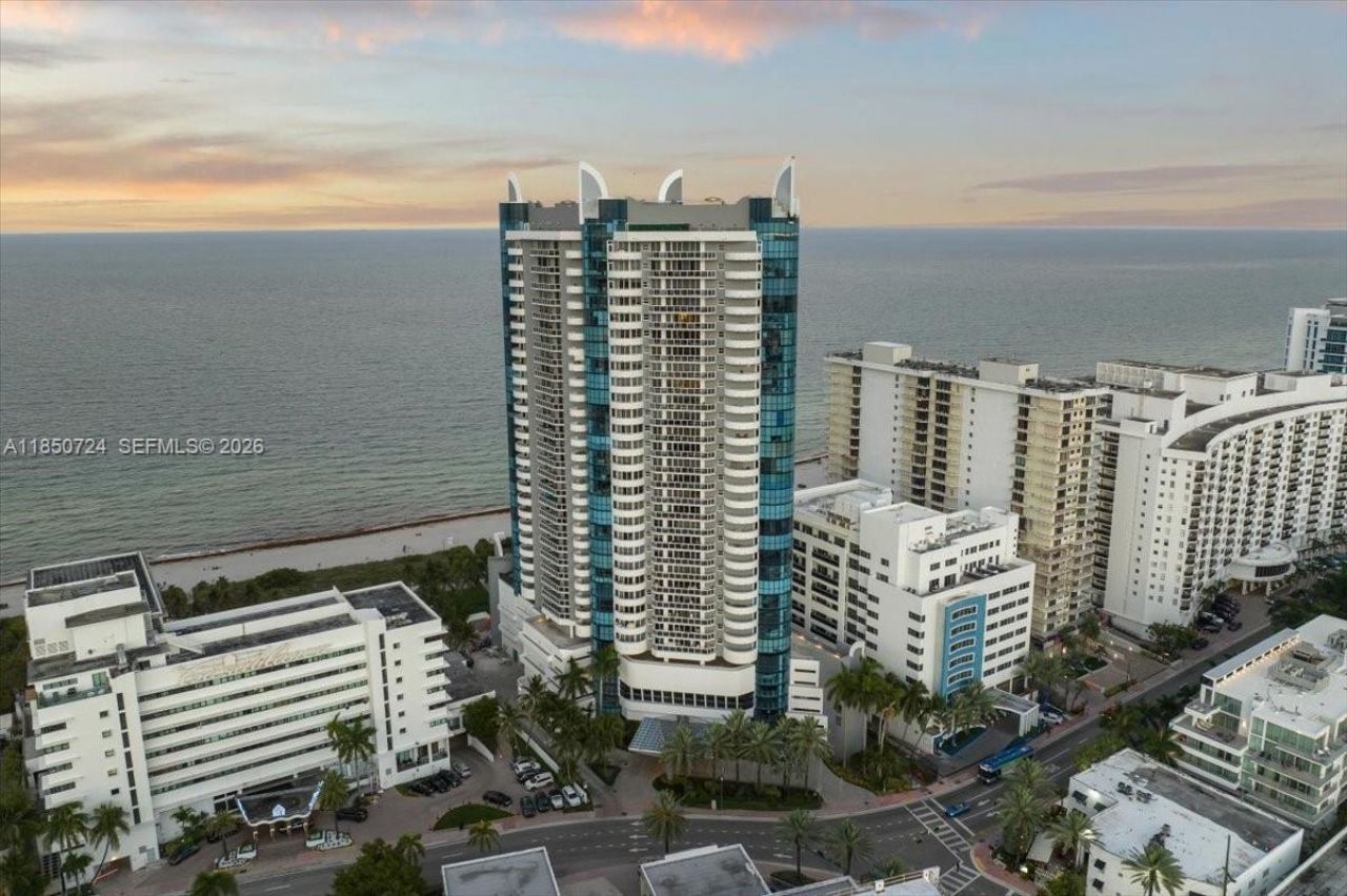 6301 Collins Ave, Unit 2705, Miami Beach, FL 33141 Photo