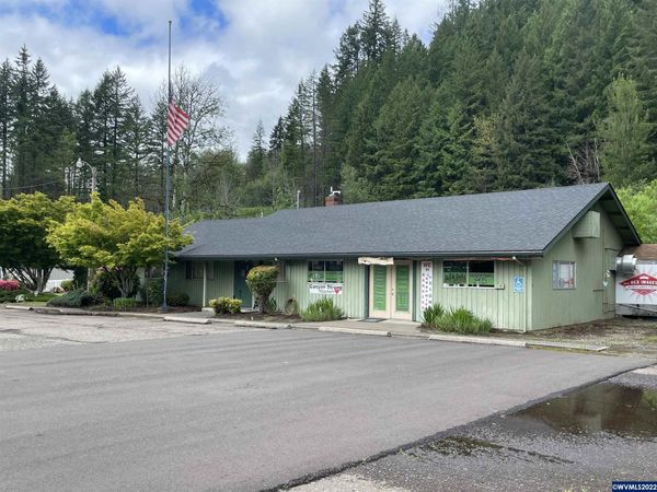 815 NW Santiam Bl, Mill City, OR 97360