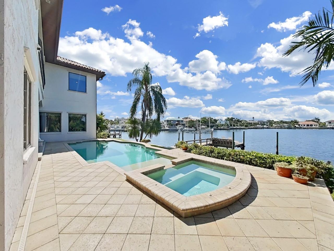 1097 Eden Isle Drive Ne, Saint Petersburg, FL 33704 Photo