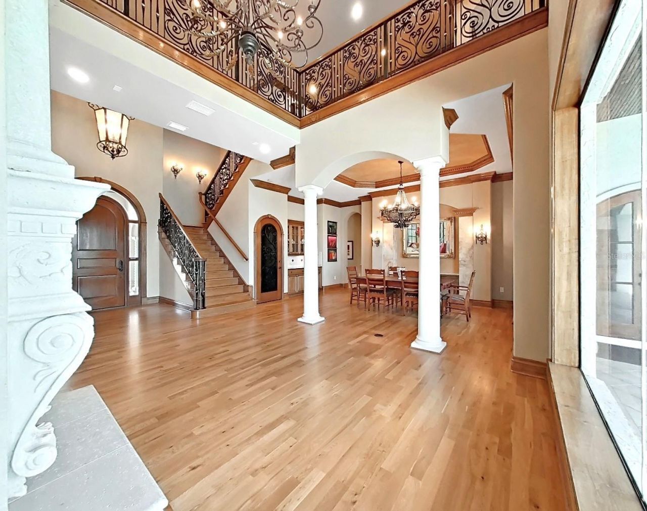 1097 Eden Isle Drive Ne, Saint Petersburg, FL 33704 Photo