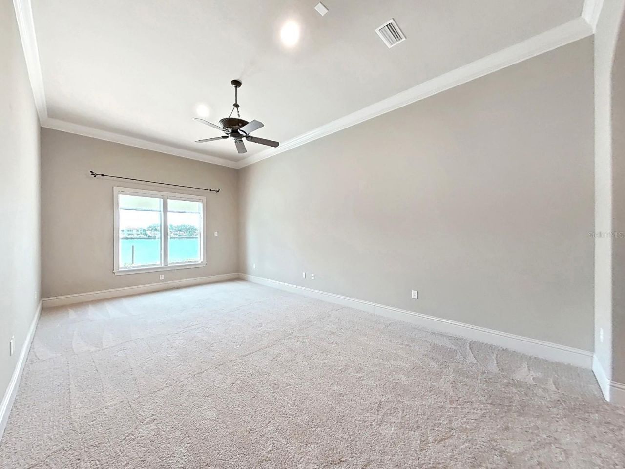 1097 Eden Isle Drive Ne, Saint Petersburg, FL 33704 Photo