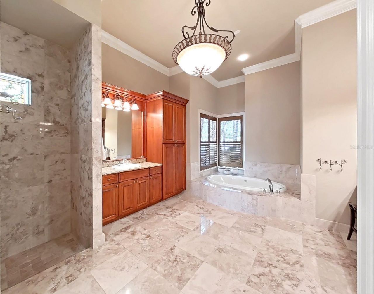 1097 Eden Isle Drive Ne, Saint Petersburg, FL 33704 Photo