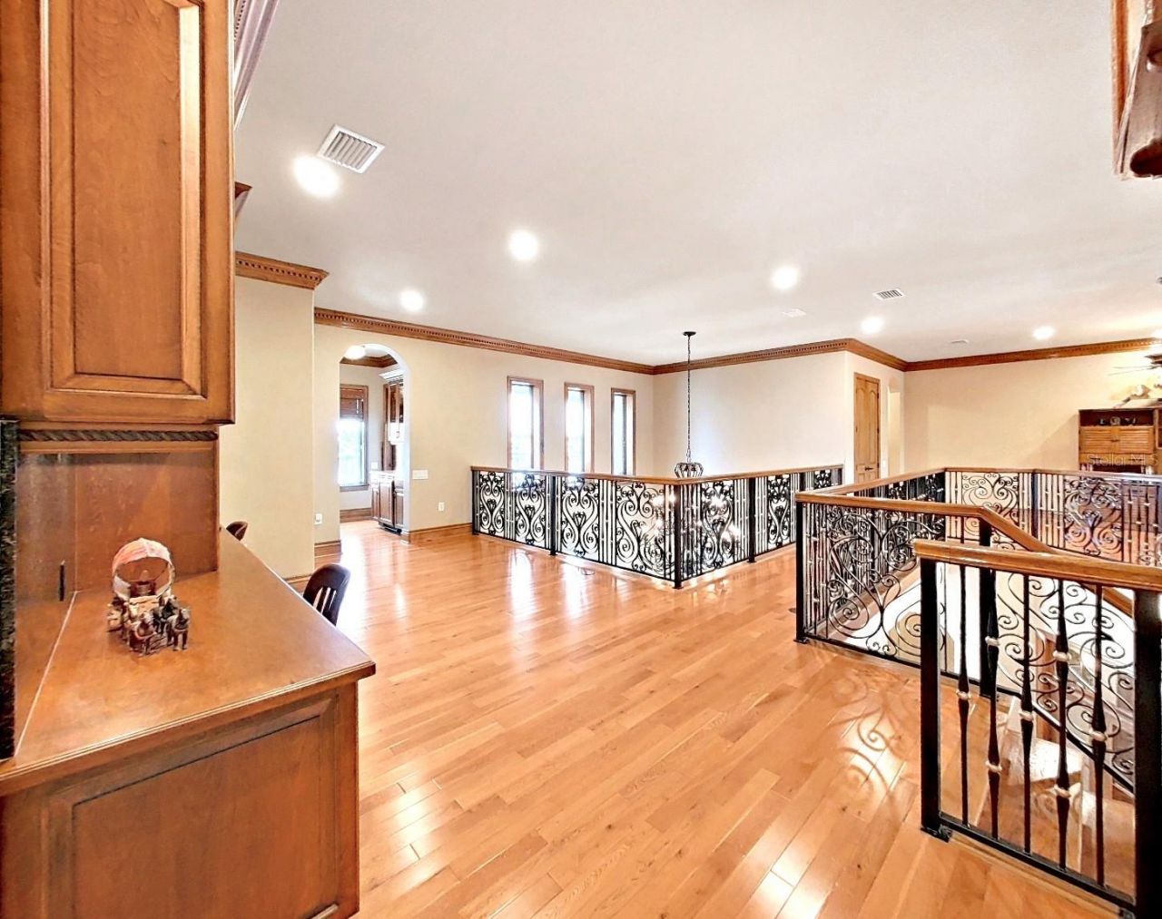 1097 Eden Isle Drive Ne, Saint Petersburg, FL 33704 Photo